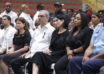 Presidente Abinader asistió este domingo a misa en Polideportivo de Haina en memoria de todos los fallecidos en tragedia de discoteca Jet Set.