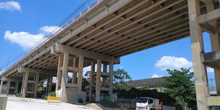 Empresa Pinsa corrige fugas y refuerza la estructura del puente de la 17