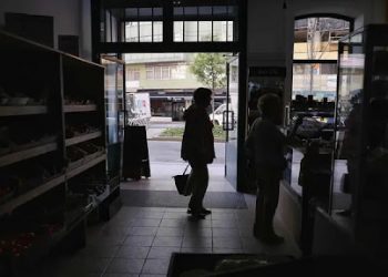 Un ciberataque sería la causa del apagón en Europa, según medios occidentales