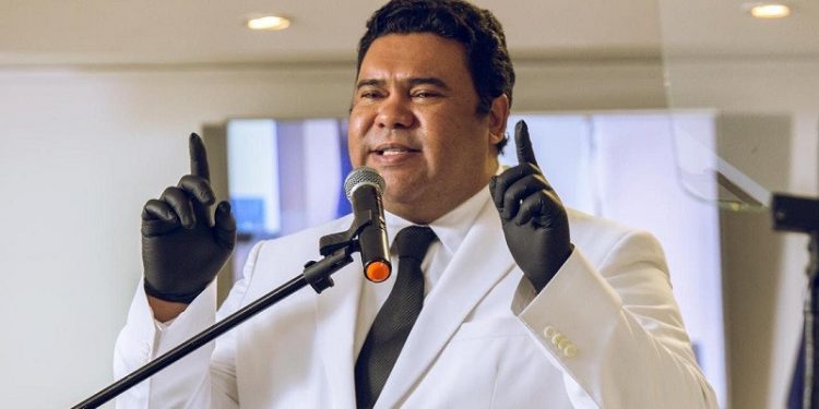 Cholitín retira el proyecto de ley sobre discurso de odio