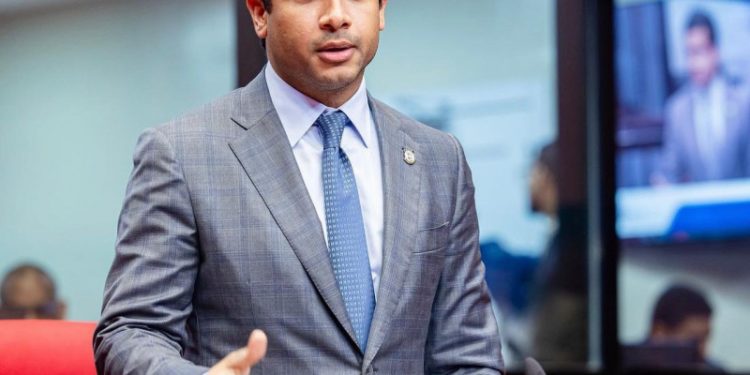 Omar sobre candidatura presidencial de FP: “Por encima de las encuestas están los valores familiares”