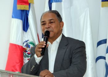 Colegio de Periodistas califica de "chantaje" amenaza de censura digital a LISTÍN DIARIO