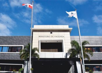 Comisión del Senado presentará informe favorable a fusión de Hacienda y Economía