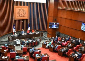 Senado recibe otro proyecto para regular expresiones; este busca “sancionar los discursos de odio”