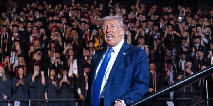 Trump centra su presupuesto en la seguridad interna