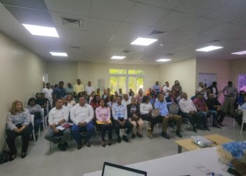 Minerd terminará 77 aulas y construirá otras ocho en Bahoruco