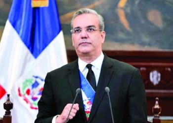 Abinader convoca a ex presidentes a cumbre en Palacio