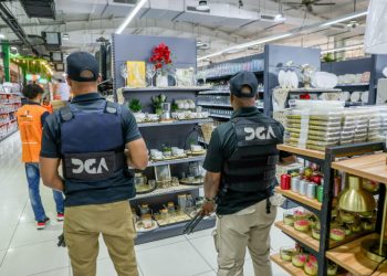 DGA sigue fiscalizando a empresas de chinos