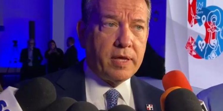 Aranceles aún no impactan la economía nacional, asegura el ministro de Industria