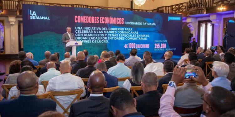 Abinader no contempla debatir políticas migratorias con expresidentes