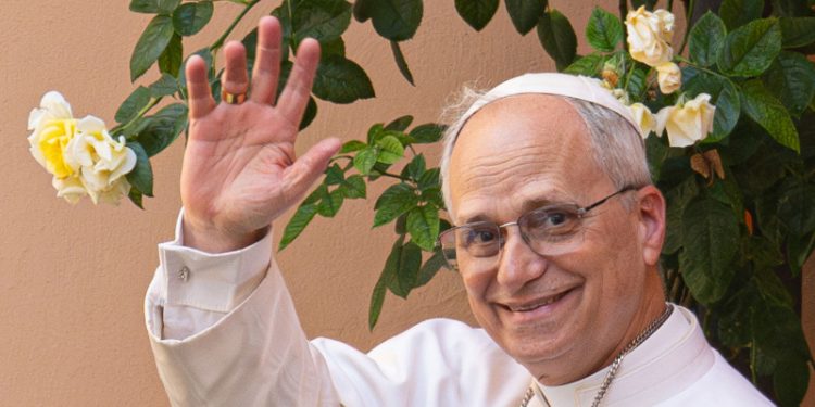 El papa León XIV coloca su primer mensaje en las redes sociales