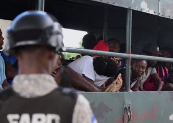 Migración repatria 14,874 haitianos ilegales en abril