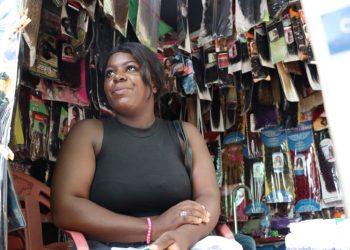 Negocios haitianos siguen activos en barrios y avenidas de la capital