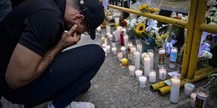 Inicia interrogatorio a familias de víctimas en tragedia del Jet Set