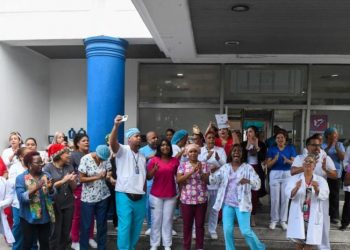 CMD y SNS logran acuerdo ante demandas de médicos de centro de gastroenterología en Ciudad Sanitaria