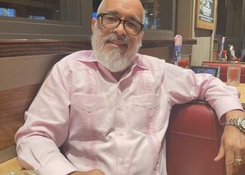 Fiscalía de Santiago cita a Ángel Martínez por querella de extorsión contra Arnulfo Gutiérrez