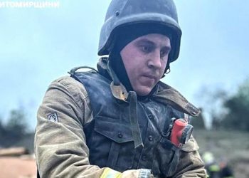 Los rusos bombardean sin cesar a Ucrania