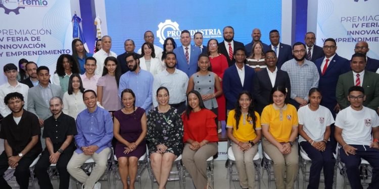 Proindustria reconoce a los ganadores del Premio al Emprendedor Industrial Manufacturero