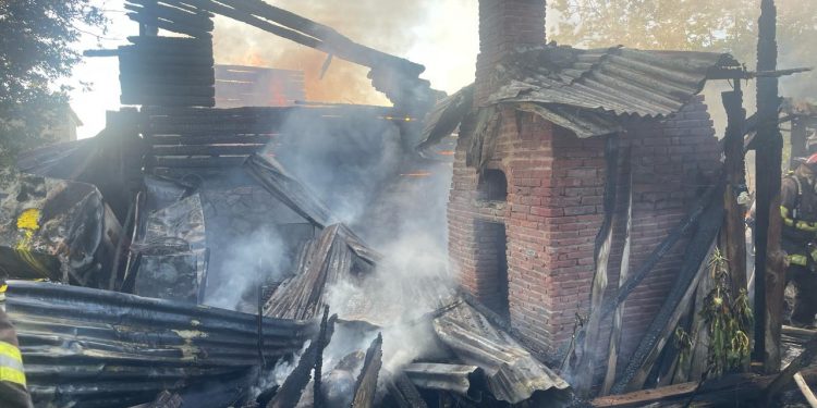 Incendio reduce a cenizas el restaurante La Baita en Jarabacoa