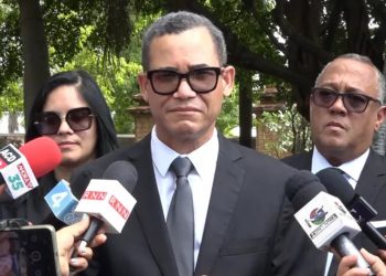 Ministerio Trabajo elabora plan regularía mano de obra haitiana