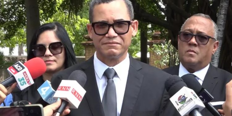 Ministerio Trabajo elabora plan regularía mano de obra haitiana