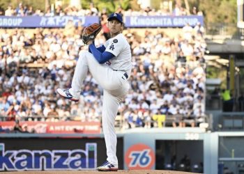 Ohtani lanza a 100 mph en su esperado regreso al montículo