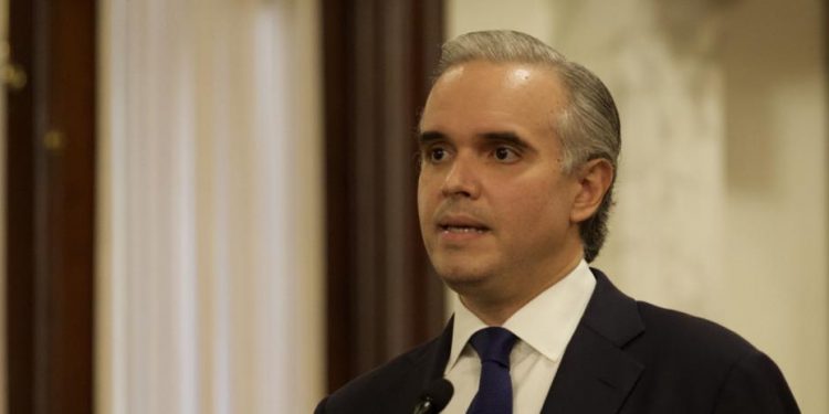 Ministro de Educación explica el retraso con la Evaluación Docente