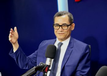 Olivares: Empresarios quieren tope a cesantía