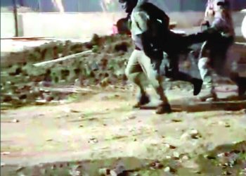 Haitianos apedrean a militares en la frontera