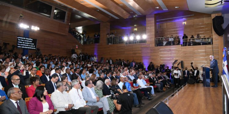 Educación muestra la hoja de ruta del próximo año escolar