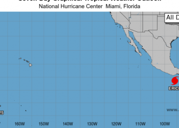 Erick se convierte en huracán en el Pacífico cerca de México