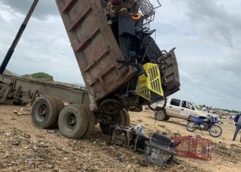 Llevan cachivaches del Mirador Sur al vertedero de Duquesa