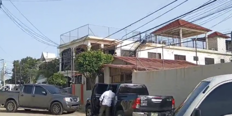 La DNCD y MP allanan a bananeros en provincia Valverde