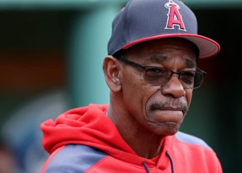 ¿Quién es Ron Washington?, el veterano mánager que ahora sufre “misteriosa” enfermedad
