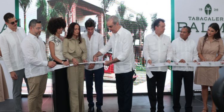 Empresa tabacalera inaugura moderna fábrica en Tamboril con una inversión de RD$450 millones