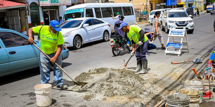 Alcaldía de Santiago refuerza acciones preventivas por temporada ciclónica