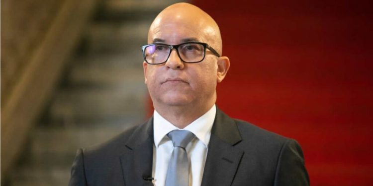 Homero Figueroa desmiente que informe de Onesvie sobre colapso de Jet Set haya sido entregado al presidente antes que a la PGR