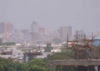 Polvo del Sahara limita lluvias, pero se esperan chubascos locales