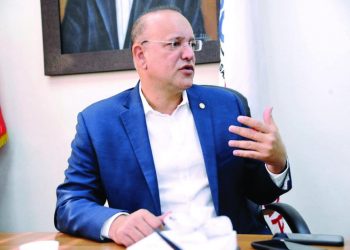 Alcalde de Santiago aclara sobre estación de Bomberos y Hospedaje