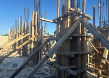 Anuncian colocarán aulas móviles en escuela de Cristo Rey