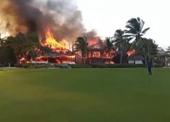 Incendio consume esta tarde villas del complejo turístico Cap Cana