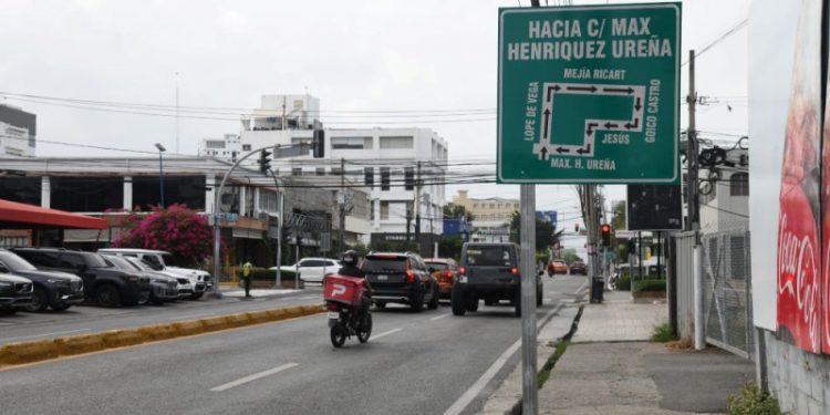 Arranca prohibición de giros a la izquierda en la Lope de Vega