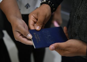 Portadas de libretas de pasaporte dominicano presentan desgastes: ¿Qué pasa y qué dice la institución?