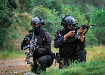 Fuerzas Armadas entrenan comandos antiterrorismo