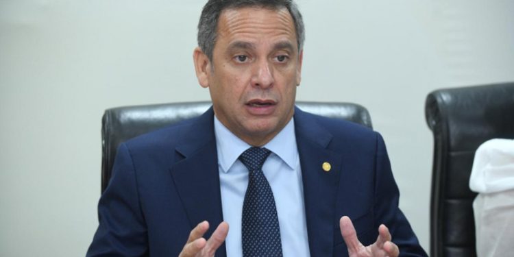 Henry Molina propone oficina para antelación de juicios