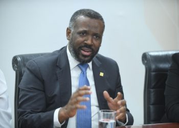 Camacho: el fiscal anticorrupción debe ser, simultáneamente, policía, investigador y litigante.