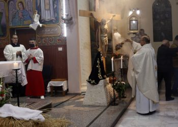 Bombardeos en la única iglesa católica de Gaza deja dos muertos y varios heridos