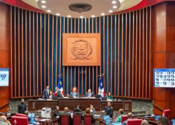 Presidente del Senado y diputados se reúnen con la procuradora para consensuar Código Penal