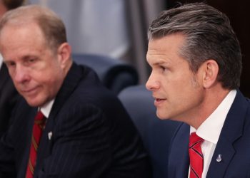 EEUU anuncia que acabará con la colaboración de ingenieros chinos en sus sistemas de defensa