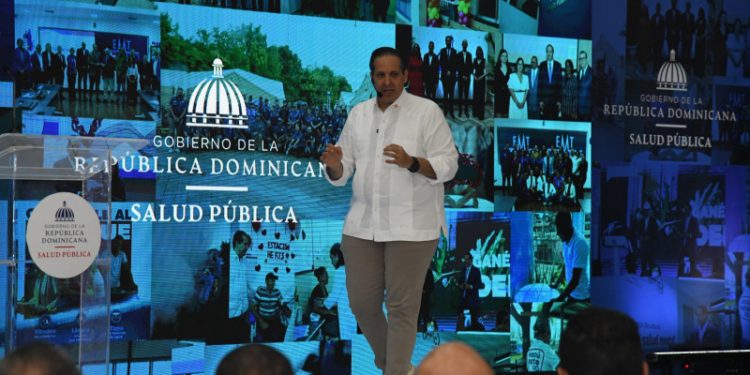 Ministro de Salud destaca logros alcanzados gracias a la innovación en la atención médica